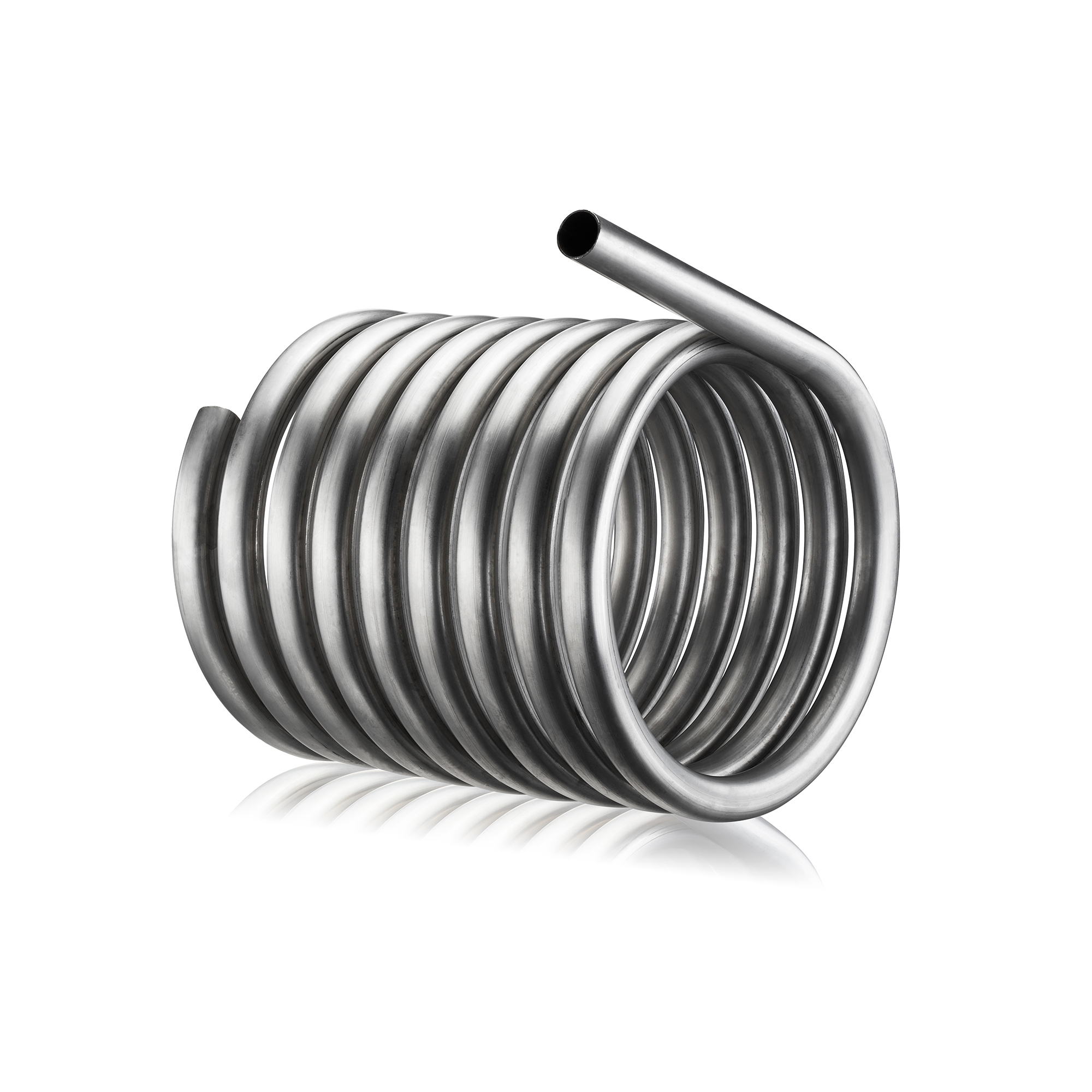 Spiral gebogenes Metallrohr als Rohrwendel für präzise Rohrbiegetechnik.