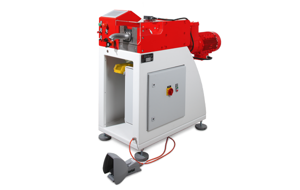 Transfluid Rohrbiegemaschine mit Elektromotor und Fußpedal zur präzisen Rohrbearbeitung.